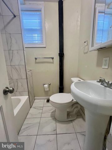 7275 SAYBROOK AVE, Philadelphia, PA 19142