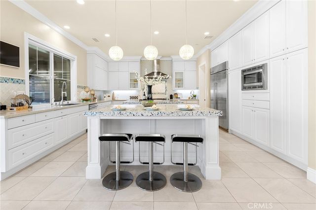 123 Calderon, Irvine, CA 92618