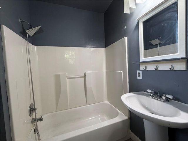 302 6th Street, Chickasaw, AL 36611