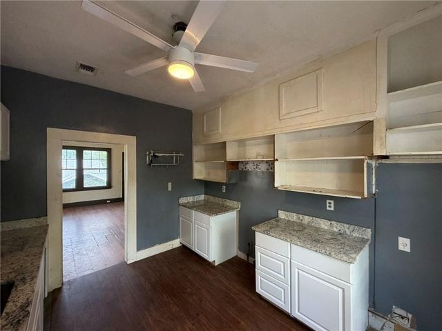 302 6th Street, Chickasaw, AL 36611