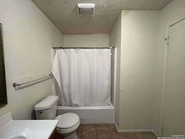 9819 Valley Villa, San Antonio, TX 78250