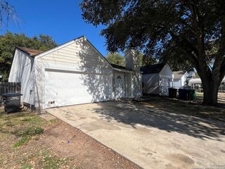 9819 Valley Villa, San Antonio, TX 78250