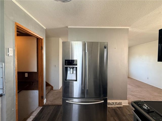 7801 NE San Rafael Drive, Kansas City, MO 64119