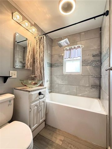 7801 NE San Rafael Drive, Kansas City, MO 64119