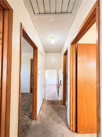 7801 NE San Rafael Drive, Kansas City, MO 64119