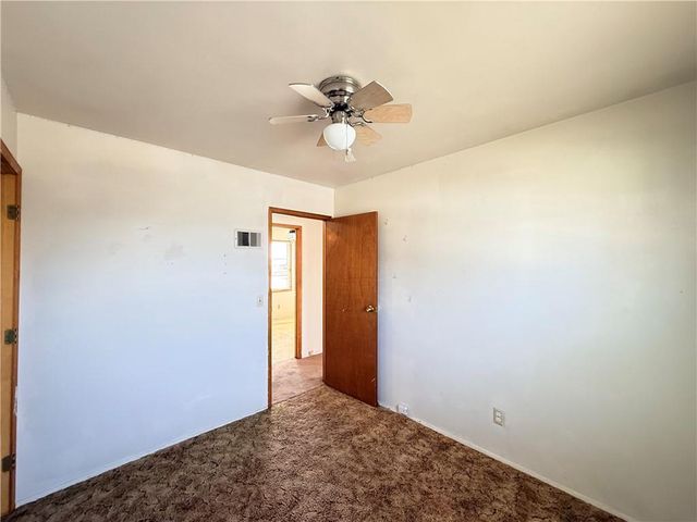 7801 NE San Rafael Drive, Kansas City, MO 64119