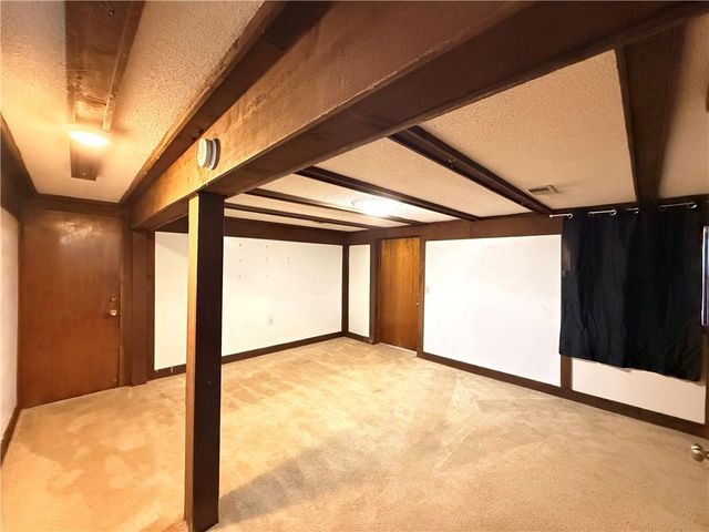 7801 NE San Rafael Drive, Kansas City, MO 64119