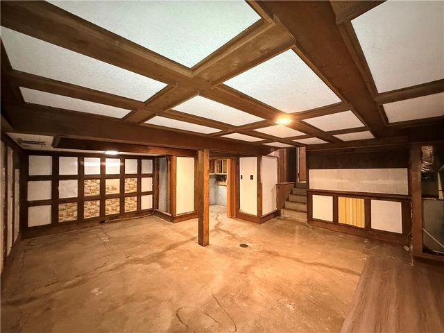 7801 NE San Rafael Drive, Kansas City, MO 64119