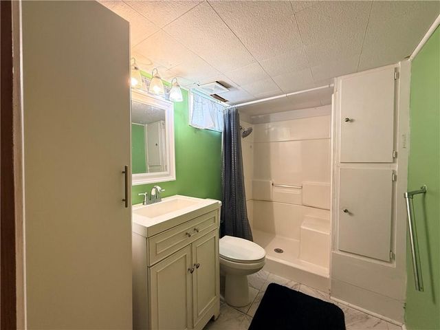 7801 NE San Rafael Drive, Kansas City, MO 64119