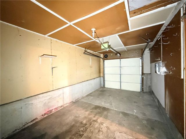 7801 NE San Rafael Drive, Kansas City, MO 64119