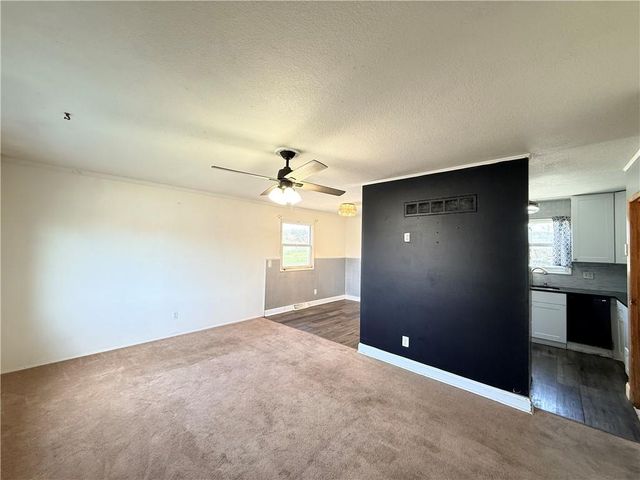 7801 NE San Rafael Drive, Kansas City, MO 64119