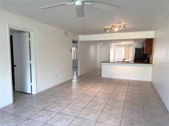 7750 EAGLE CREEK DRIVE 7750, Sarasota, FL 34243