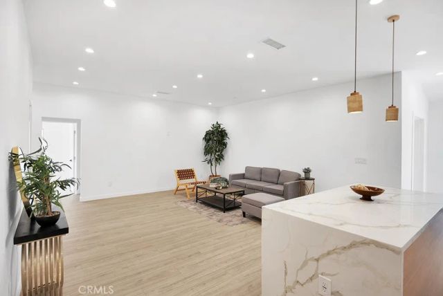 14868 Envoy, Sylmar, CA 91342