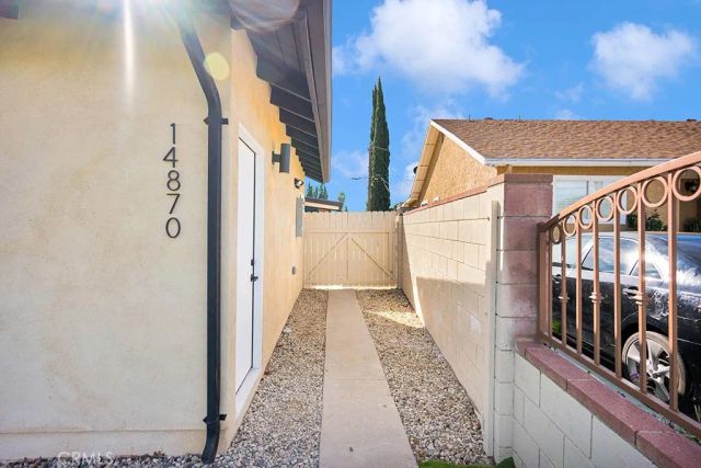 14868 Envoy, Sylmar, CA 91342