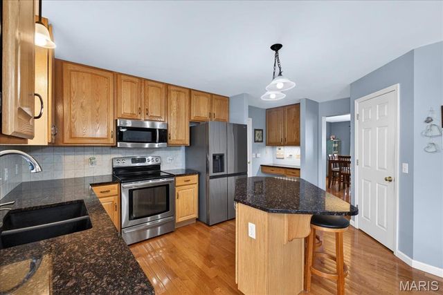 1908 Providence Estate Drive, Wentzville, MO 63385