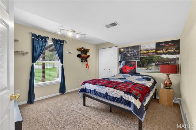 1908 Providence Estate Drive, Wentzville, MO 63385