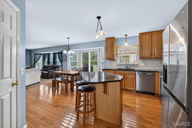 1908 Providence Estate Drive, Wentzville, MO 63385