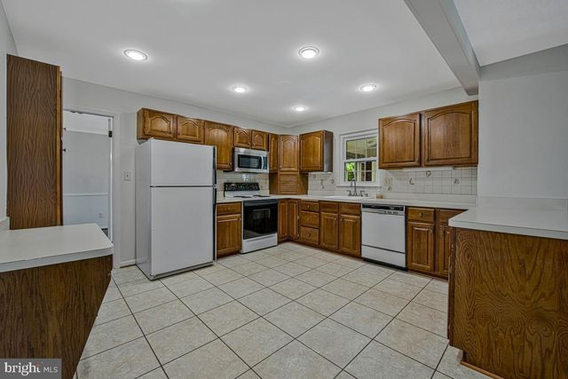 7464 FLAMEWOOD DR, Clarksville, MD 21029