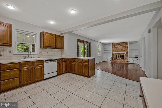 7464 FLAMEWOOD DR, Clarksville, MD 21029