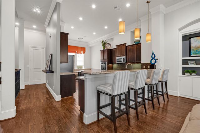 5605 Cohn Meadow Lane, Houston, TX 77007