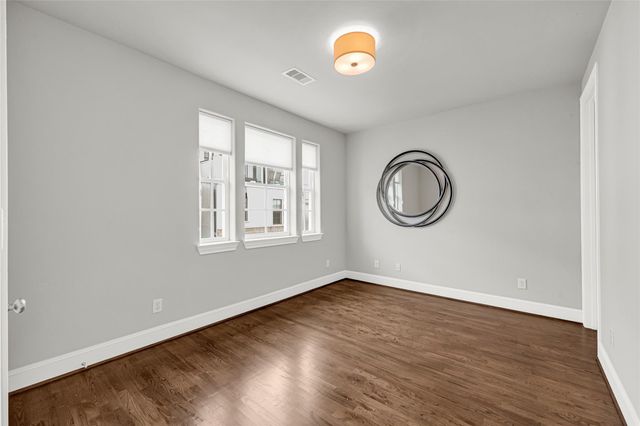 5605 Cohn Meadow Lane, Houston, TX 77007
