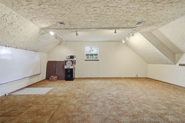 17304 E 176th Street S, Bixby, OK 74008