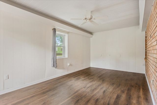 425 White Hall Road, Woodway, TX 76712