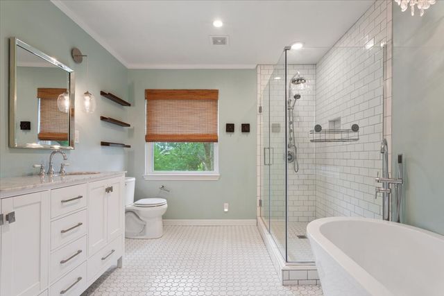 425 White Hall Road, Woodway, TX 76712