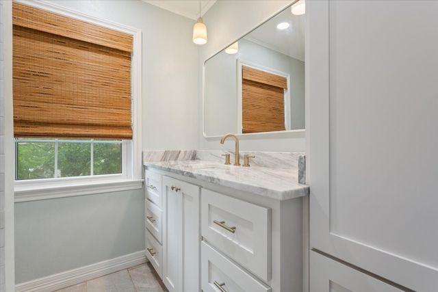 425 White Hall Road, Woodway, TX 76712