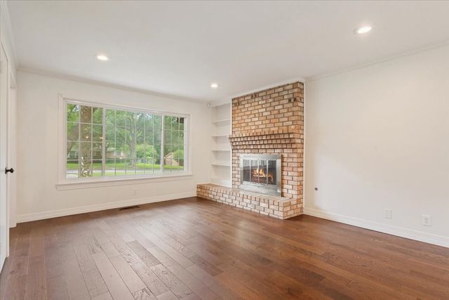 425 White Hall Road, Woodway, TX 76712