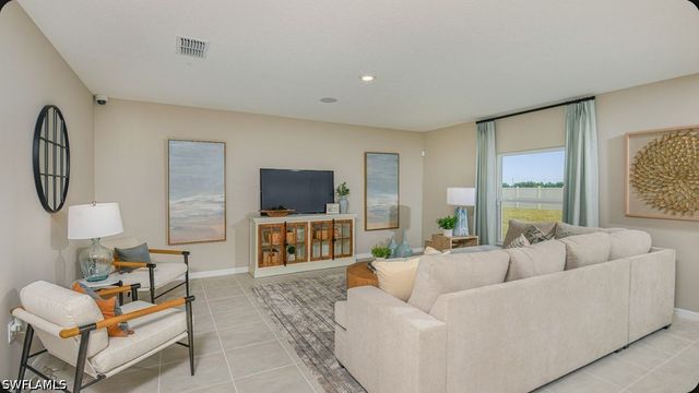 6786 Equinox LN, North Fort Myers, FL 33917