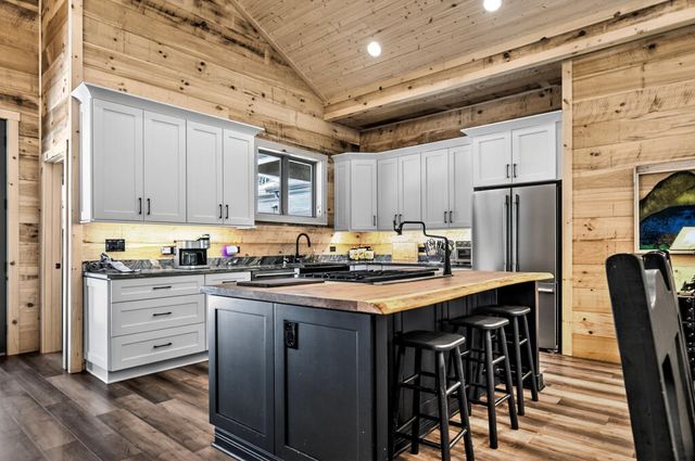 245 Bear Paw Trail, Blue Ridge, GA 30513