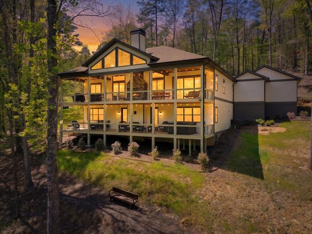 245 Bear Paw Trail, Blue Ridge, GA 30513