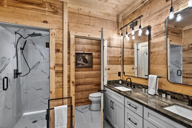 245 Bear Paw Trail, Blue Ridge, GA 30513