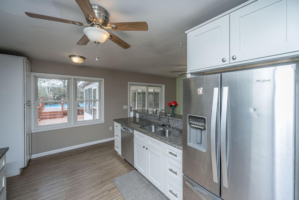 Image 21 of property listing at 210 Jimbo Road, Summerville, SC 29485