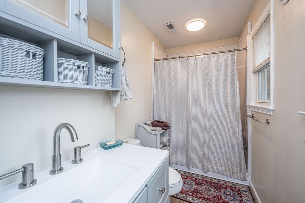 Image 25 of property listing at 210 Jimbo Road, Summerville, SC 29485