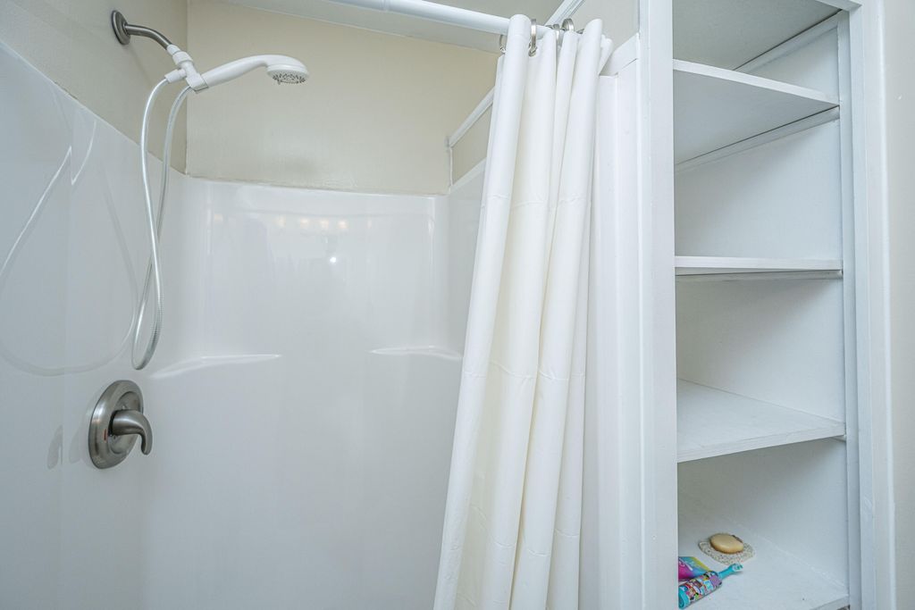 Image 31 of property listing at 210 Jimbo Road, Summerville, SC 29485