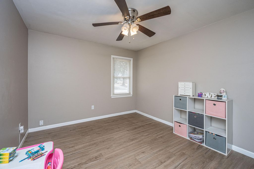 Image 33 of property listing at 210 Jimbo Road, Summerville, SC 29485