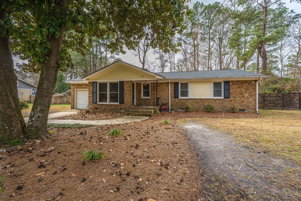 Image 49 of property listing at 210 Jimbo Road, Summerville, SC 29485
