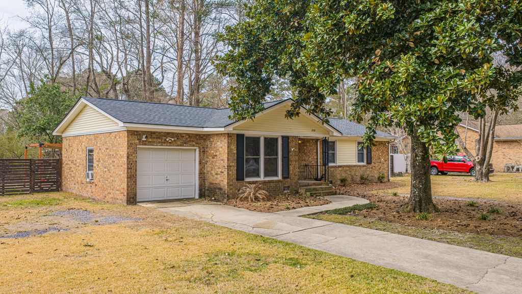 Image 50 of property listing at 210 Jimbo Road, Summerville, SC 29485