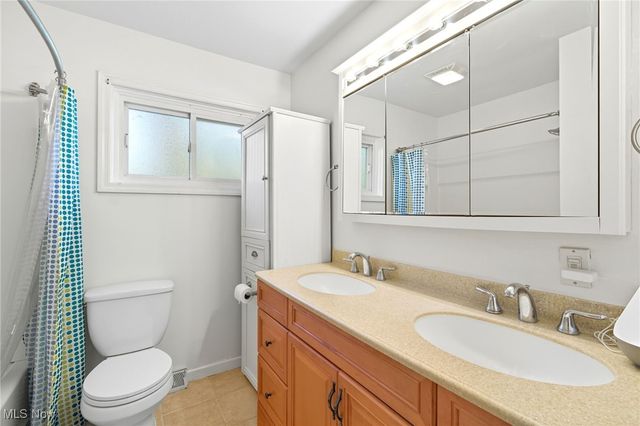 5479 E Heisley Road, Mentor, OH 44060