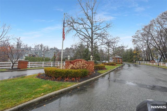 108 Surrey Court 108, Ramsey, NJ 07446