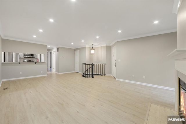 108 Surrey Court 108, Ramsey, NJ 07446