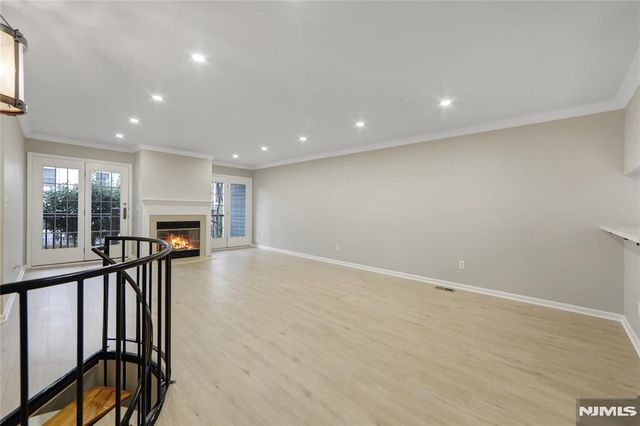 108 Surrey Court 108, Ramsey, NJ 07446