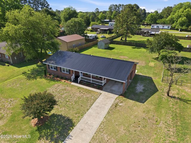 755 Central Avenue, Kinston, NC 28504