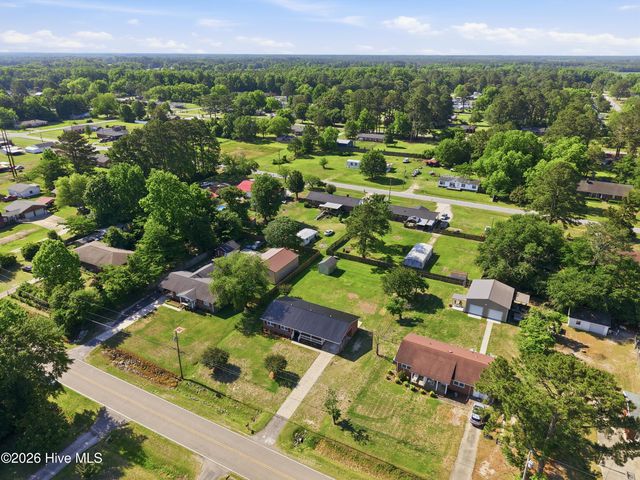 755 Central Avenue, Kinston, NC 28504