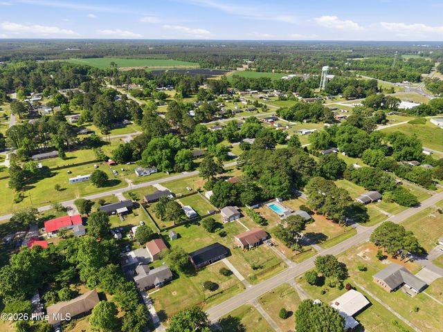 755 Central Avenue, Kinston, NC 28504
