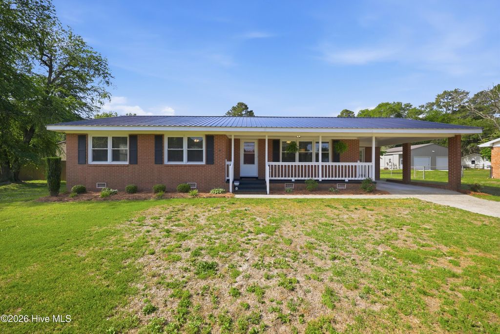 755 Central Avenue, Kinston, NC 28504