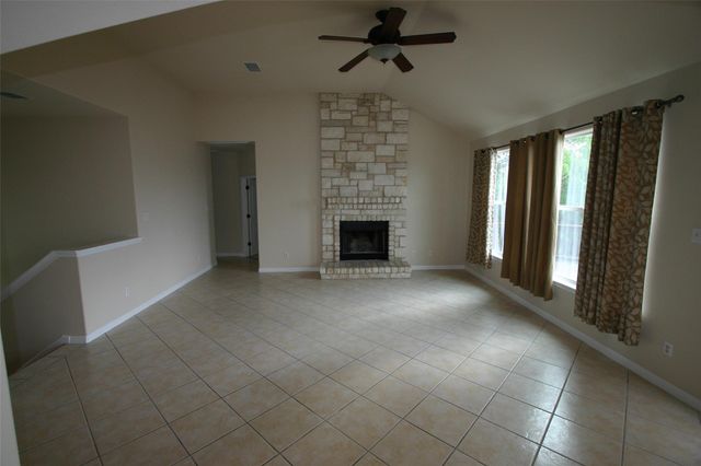 332 Southwind RD, Point Venture, TX 78645