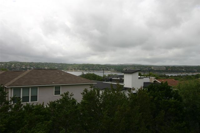 332 Southwind RD, Point Venture, TX 78645